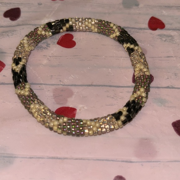 Sashka Co. Beaded Bracelets - Picture 3 of 4